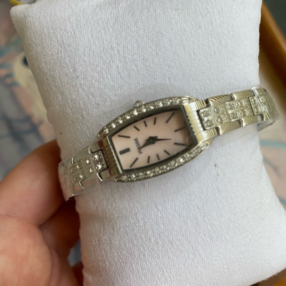 Pulsar Watch with Swarovski Crystals - Picture 6 of 10